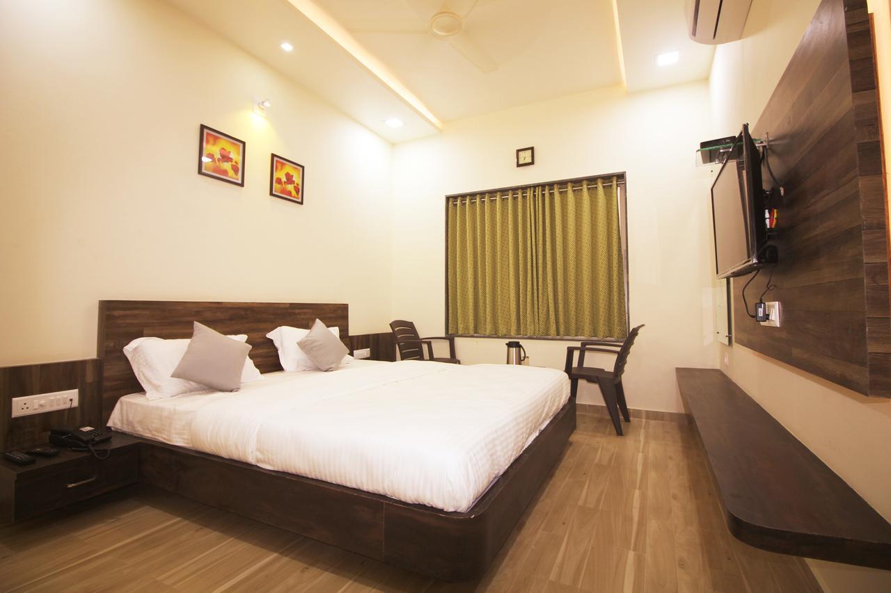 Hotel Vraj Inn Dwārka Εξωτερικό φωτογραφία