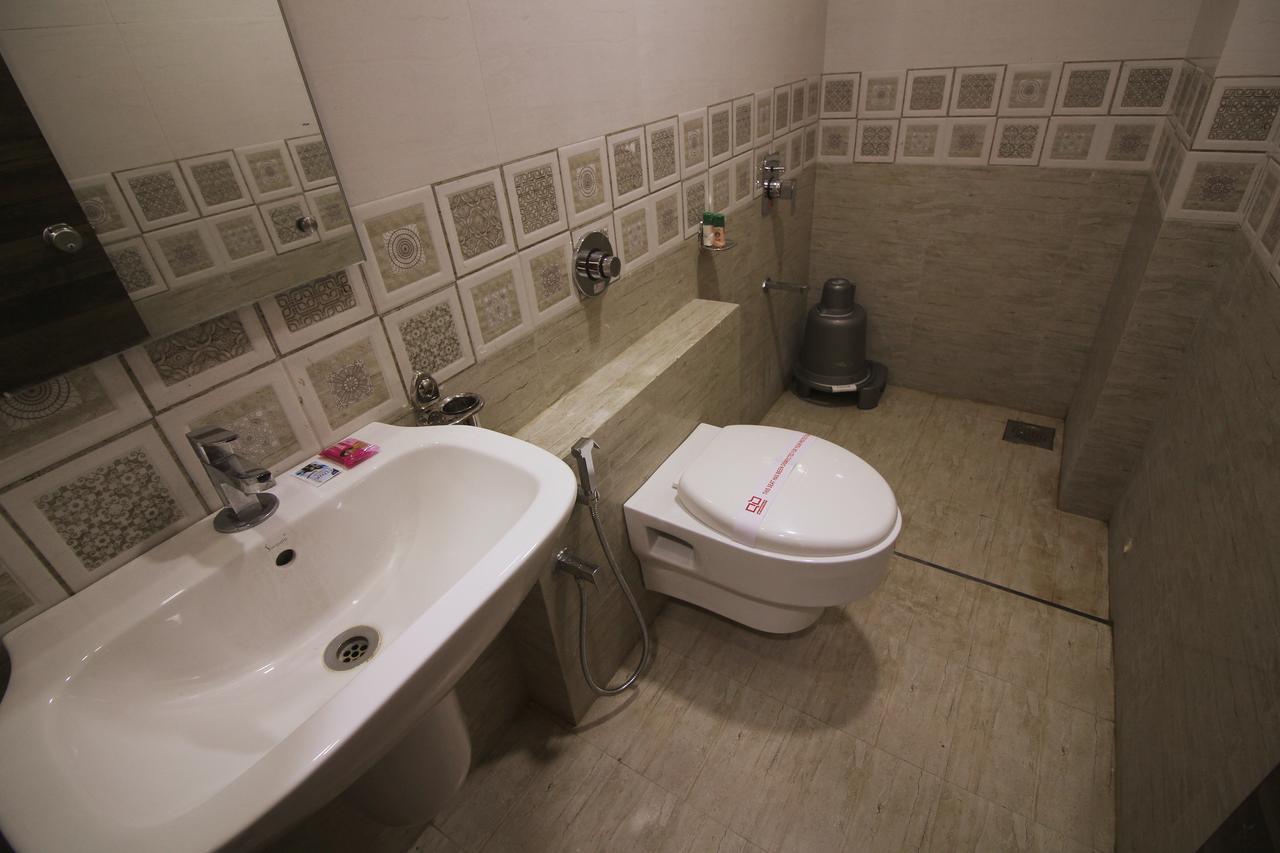 Hotel Vraj Inn Dwārka Εξωτερικό φωτογραφία